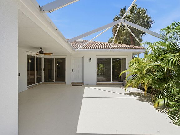 5th image of 10701 Chapman Oak Court