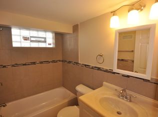 11434 S Racine Ave, Chicago, IL 60643