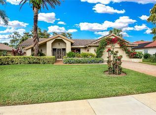 1519 Foxfire Ln, Naples, FL 34104