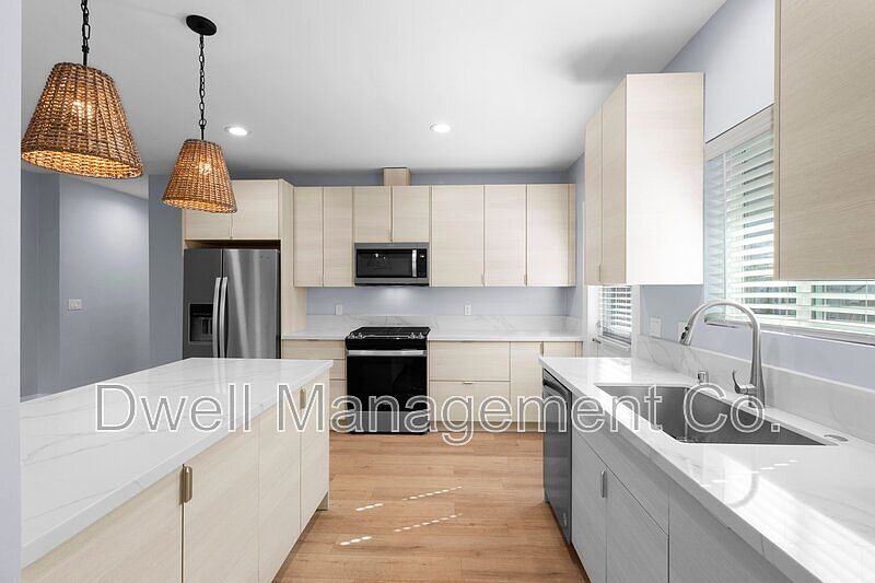 1st image of 8073 Lemon Ave