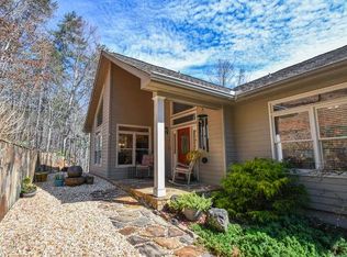 438 Deerpath Dr, Sautee Nacoochee, GA 30571