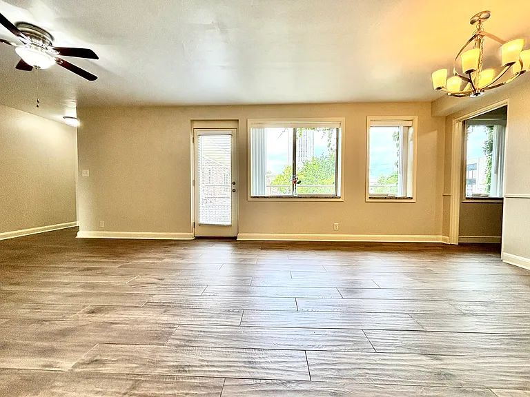 1633 J St #304 — Photo 7