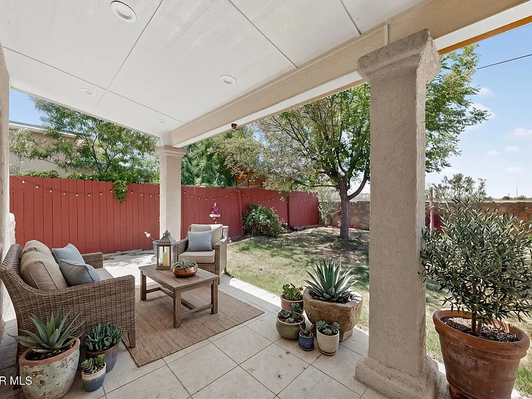 14224 Desert Ash Dr — Photo 5