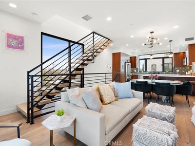 11300 Victory Blvd, North Hollywood, CA, 91606
