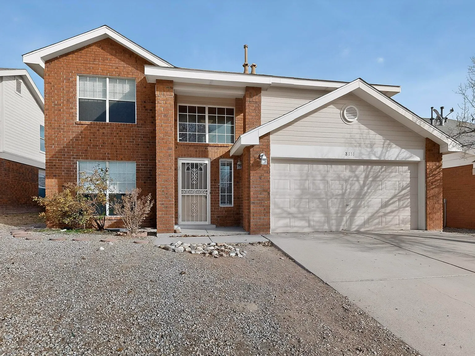 4 bed, 2.5 bath, 1730 sqft, $2,200 — Photo 2