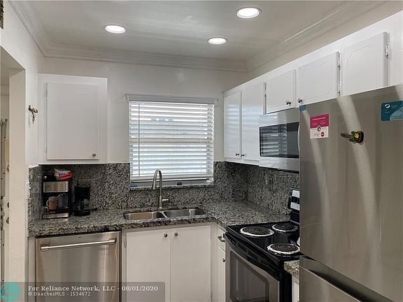 5th image of 8220 W Sunrise Lakes Blvd #310