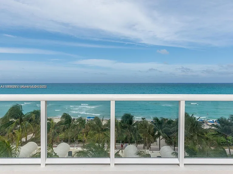 6365 Collins Ave #3010 — Photo 13