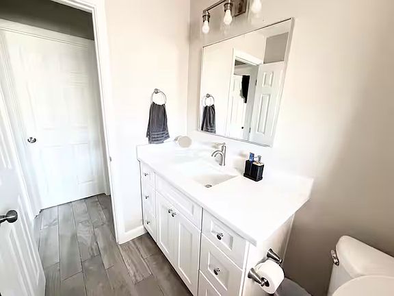 5th image of 1844 E Sheridan St #1