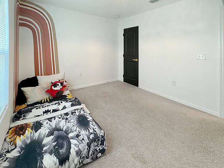 1958 SE Floresta Dr — Photo 25