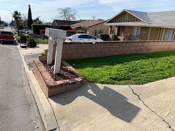 side mail box