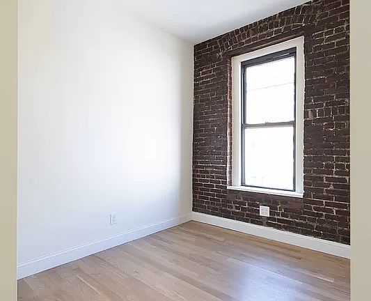5th image of 2 Bank St APT 5