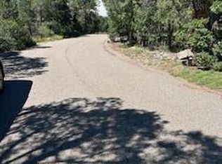 50 Peacock Ln, Tijeras, NM 87059