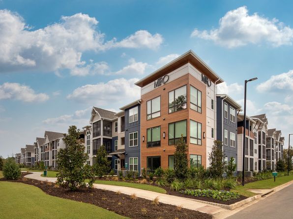 500 Fox Farm St #2325