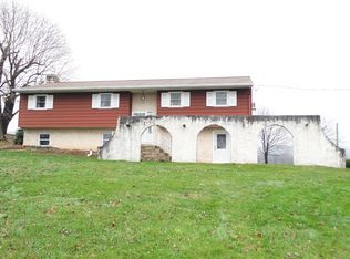 324 S Market St, Newmanstown, PA 17088