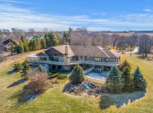 7674 W Pines Rd, Polo, IL 61064