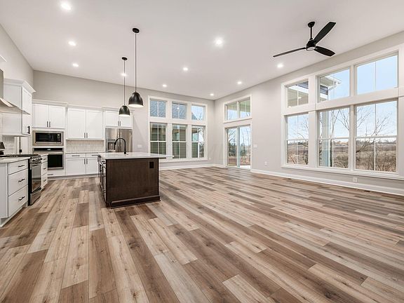5th image of 8995 Coe Dr