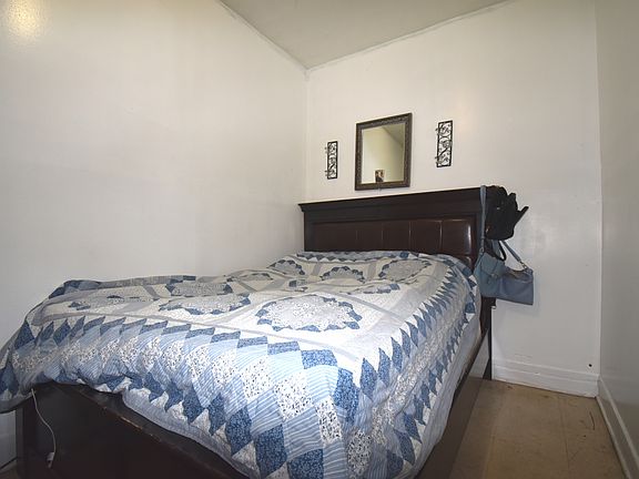 4th image of 4431 S Marshfield Ave