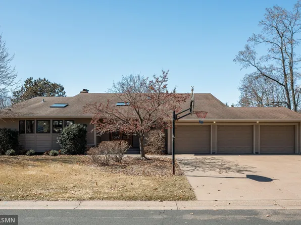 5285 E Lake Beach Ct, Saint Paul, MN 55126