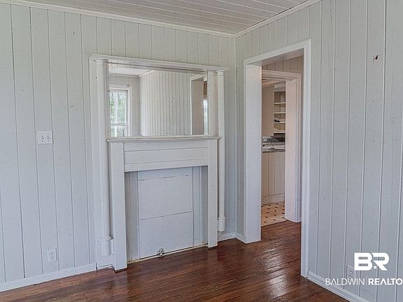 5th image of 308 E Azalea Ave