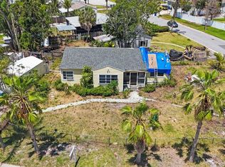 8474 Tobay Rd N, Saint Petersburg, FL 33702