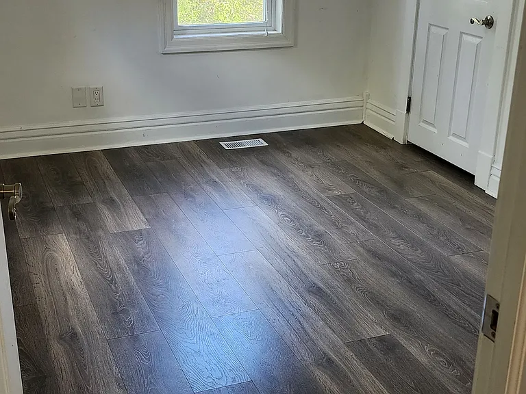 16296 Woodbine Ave #3 — Photo 8