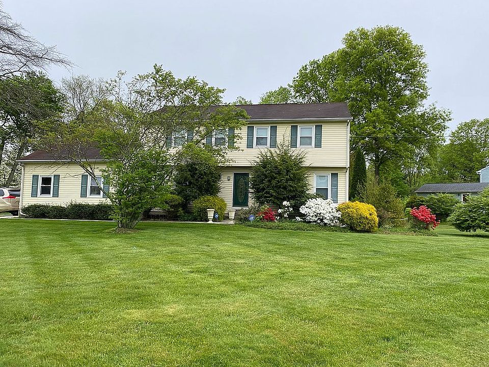 2nd image of 40 Galston Dr