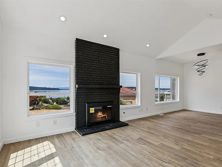 2805 Chambers Bay Dr — Photo 28