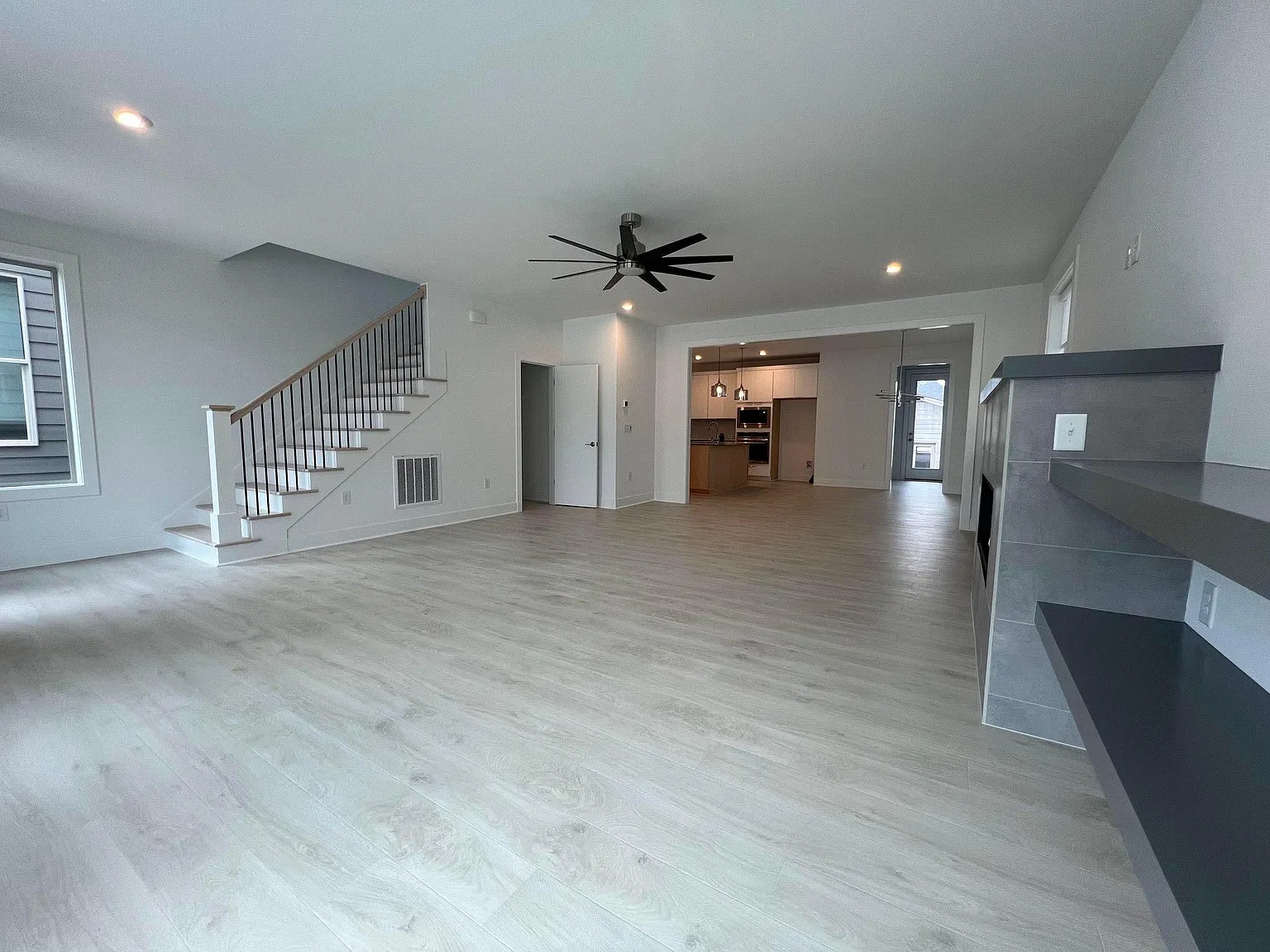 274 Wendover Pkwy — Photo 3
