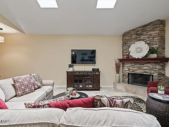 6339 E Claire Dr — Photo 18