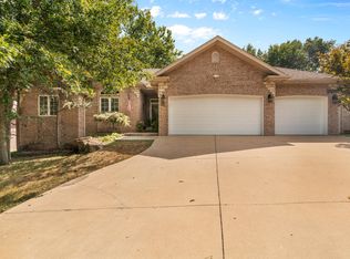 3004 W Nottingham St, Springfield, MO 65810