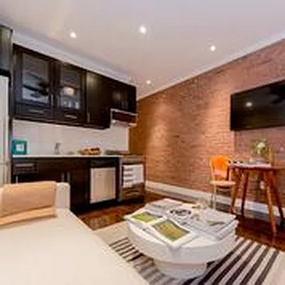 Rented by Francine Realty | media 21