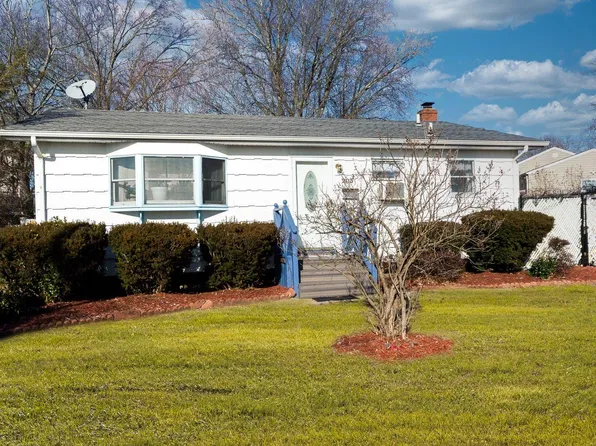 203 Front Avenue, Brentwood, NY 11717