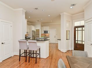1323 Lawrence St, Houston, TX 77008
