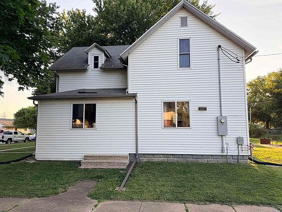 5th image of 110 Hamilton Ave