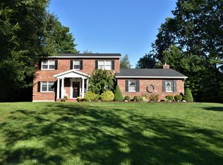 15 Tiffany Pl, Saratoga Springs, NY 12866