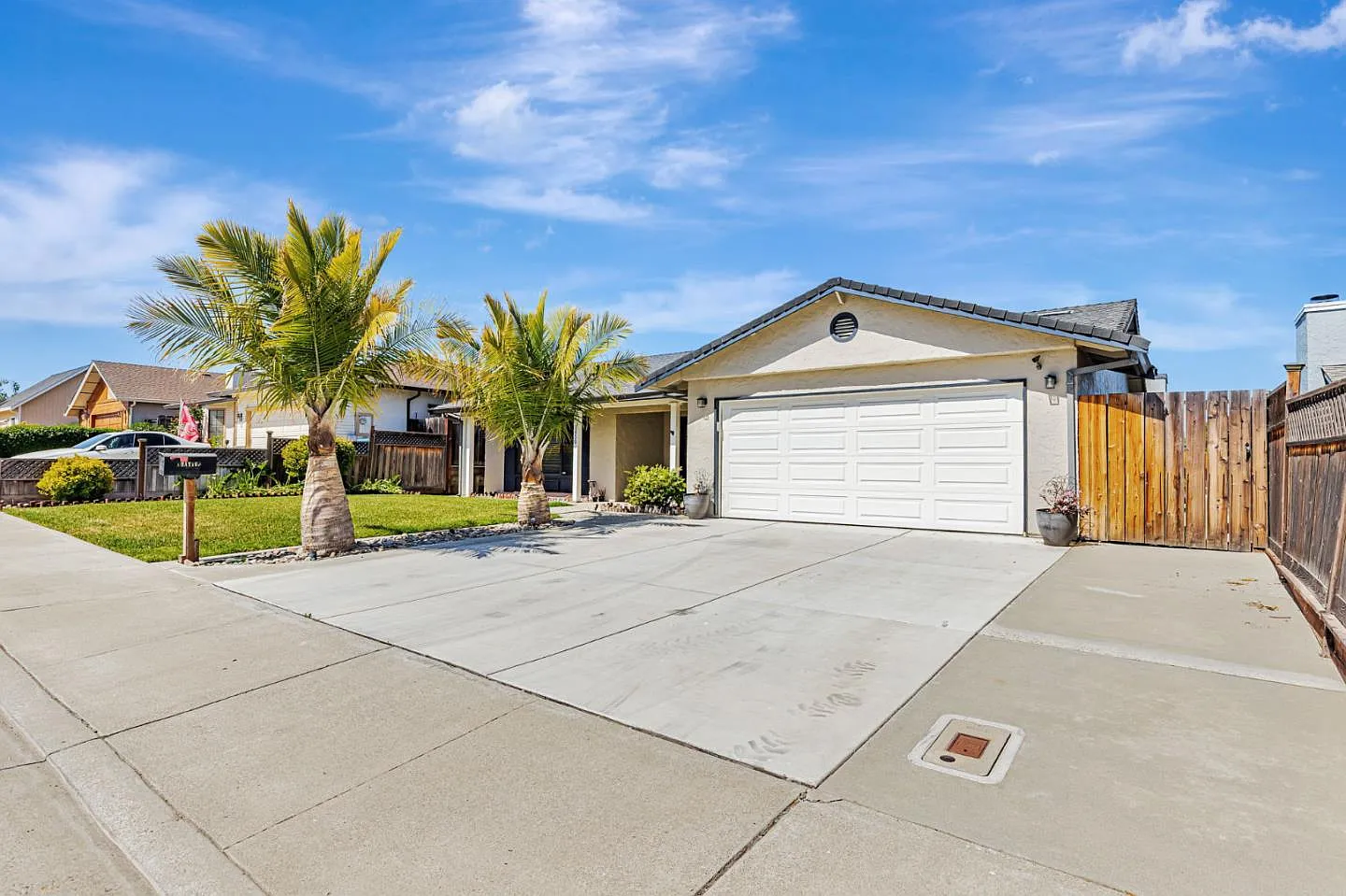 1650 Bella Vista Dr photo 1