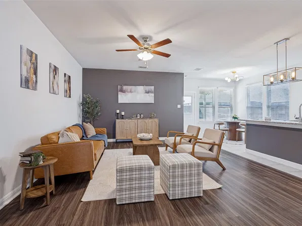 3437 Lauren St, Krum, TX 76249