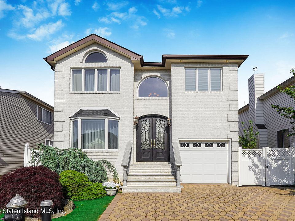 1st image of 67 Dexter Ave