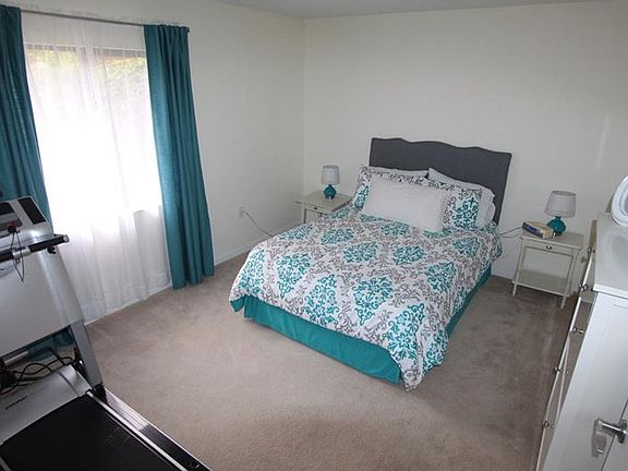 5th image of 9452 Laura Anne Dr