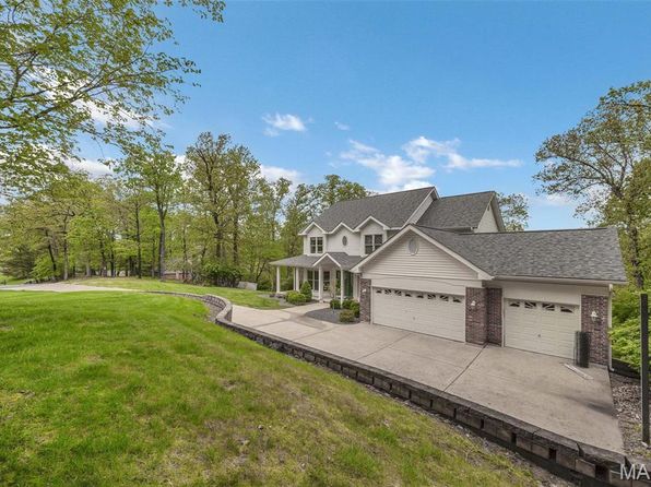 3856 Rooster Ridge Ln, Defiance, MO 63341