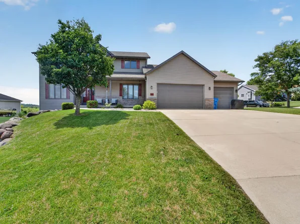 1000 Glen View Ct, Mount Horeb, WI 53572