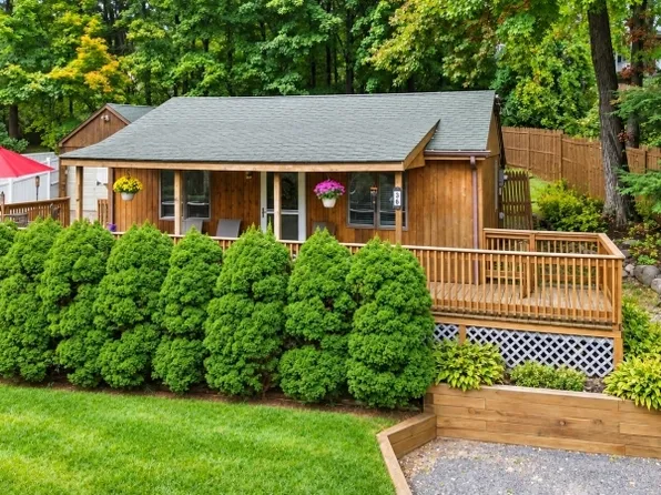 36 Beach Haven Rd, West Milford Twp., NJ 07421