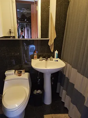 Rented by Allen Harris, LREB | media 28