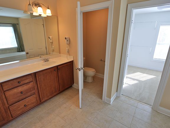 3rd image of 1019 Victoria Blake Ln