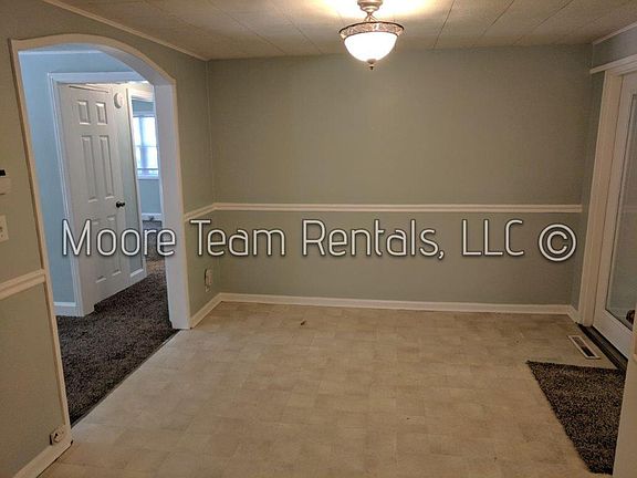 5th image of 348 Browning Ave #1