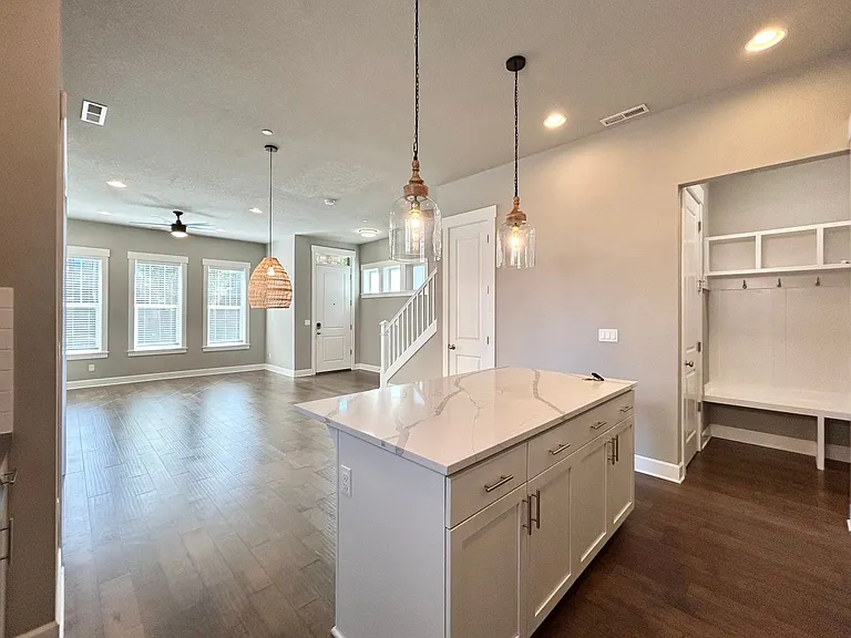 11571 SW Barber St — Photo 19