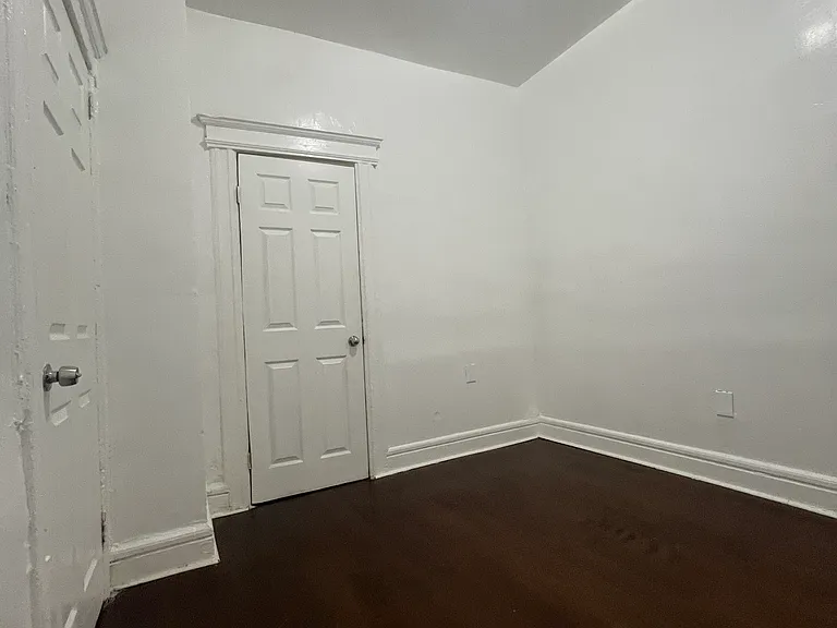 891 S 18th St #1 — Photo 16