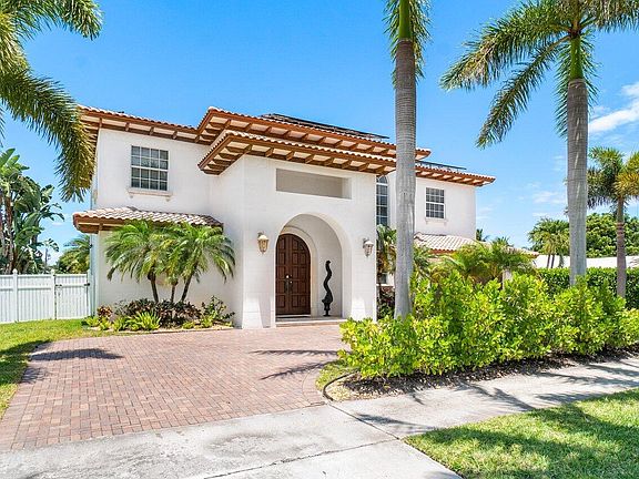 4th image of 617 Lighthouse Dr