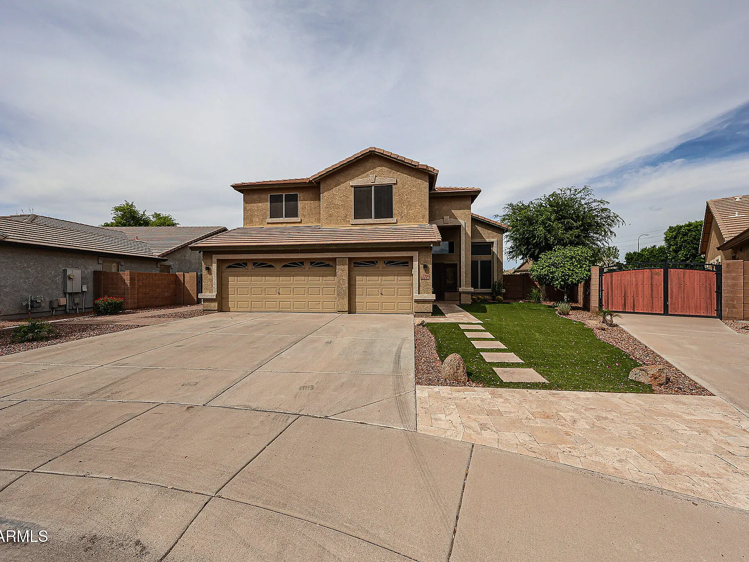 5 bed, 3.0 bath, 2689 sqft, $3,500 — Photo 1
