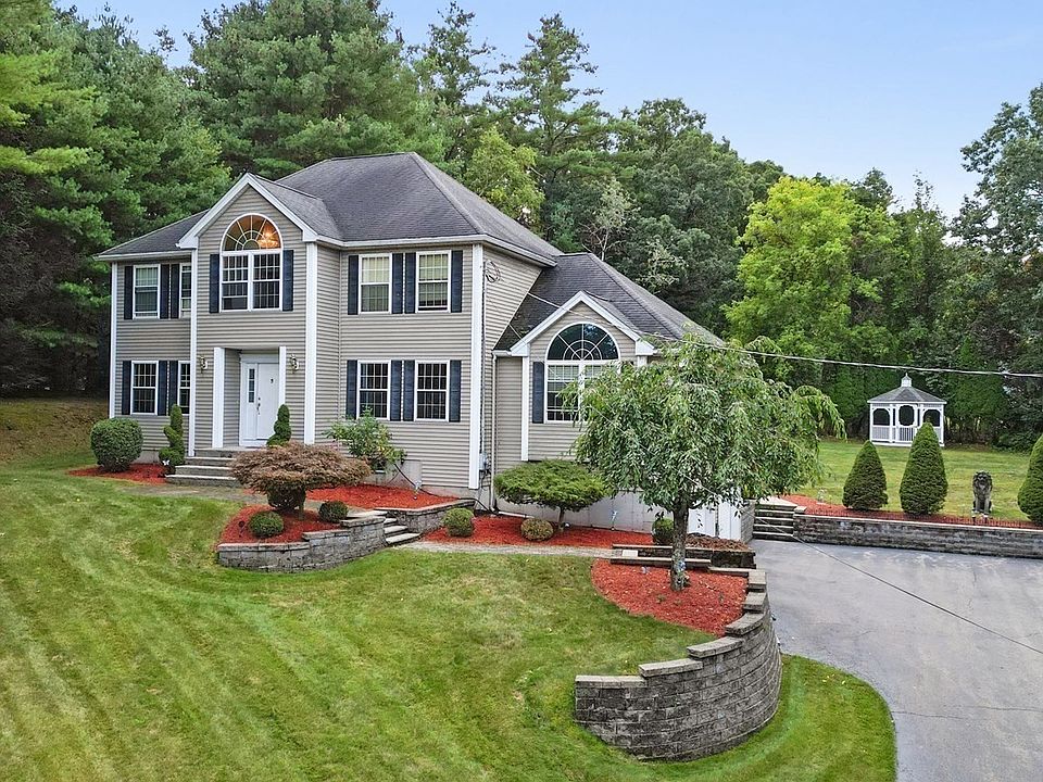 1st image of 23 Bailey Ln